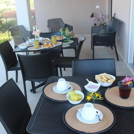 לינה וארוחת בוקר בריאטיקו Residenza Anna Calabria מראה חיצוני תמונה