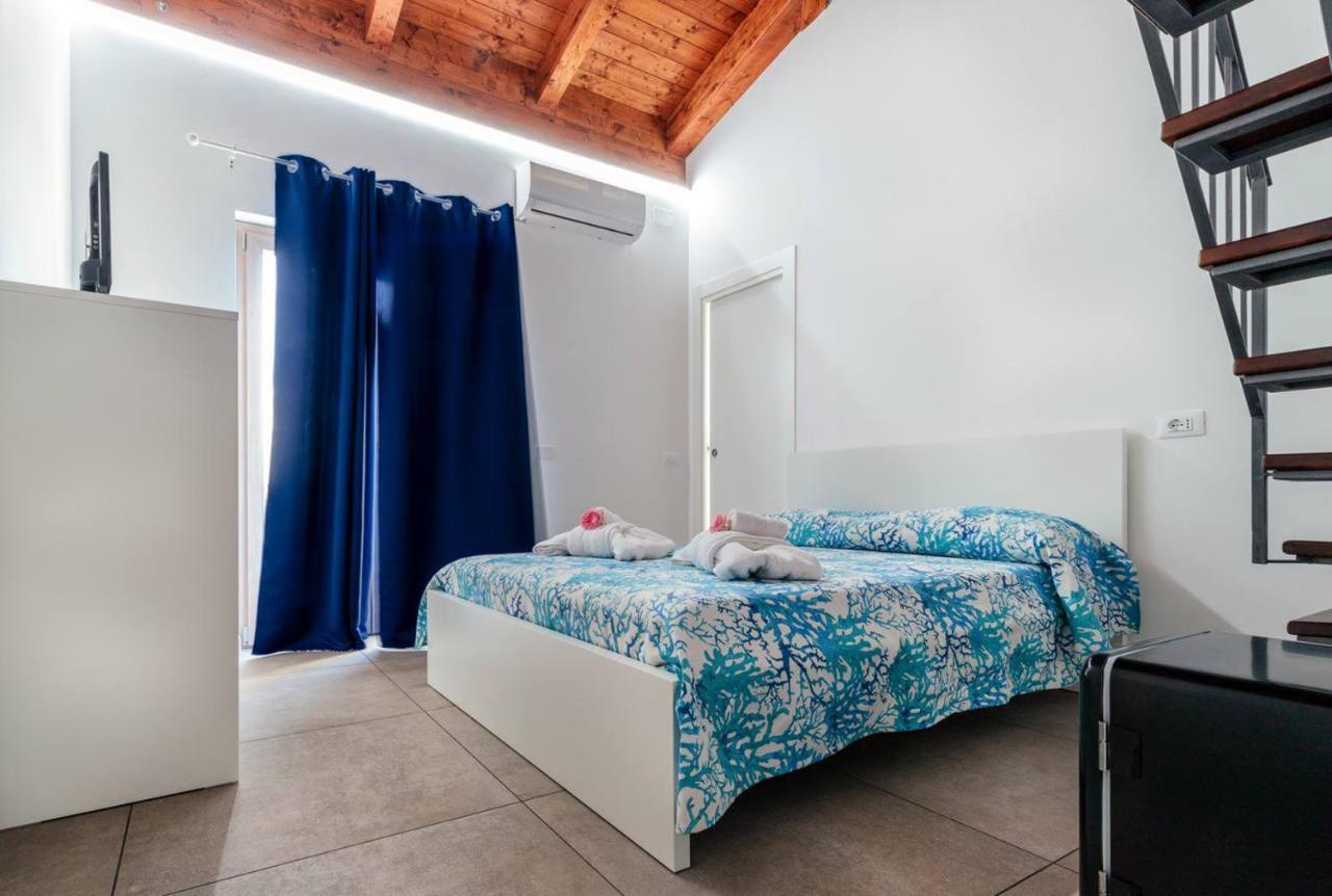 לינה וארוחת בוקר בריאטיקו Residenza Anna Calabria מראה חיצוני תמונה