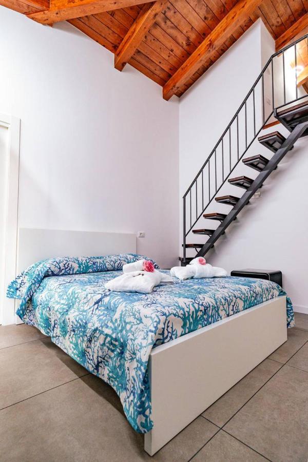 לינה וארוחת בוקר בריאטיקו Residenza Anna Calabria מראה חיצוני תמונה