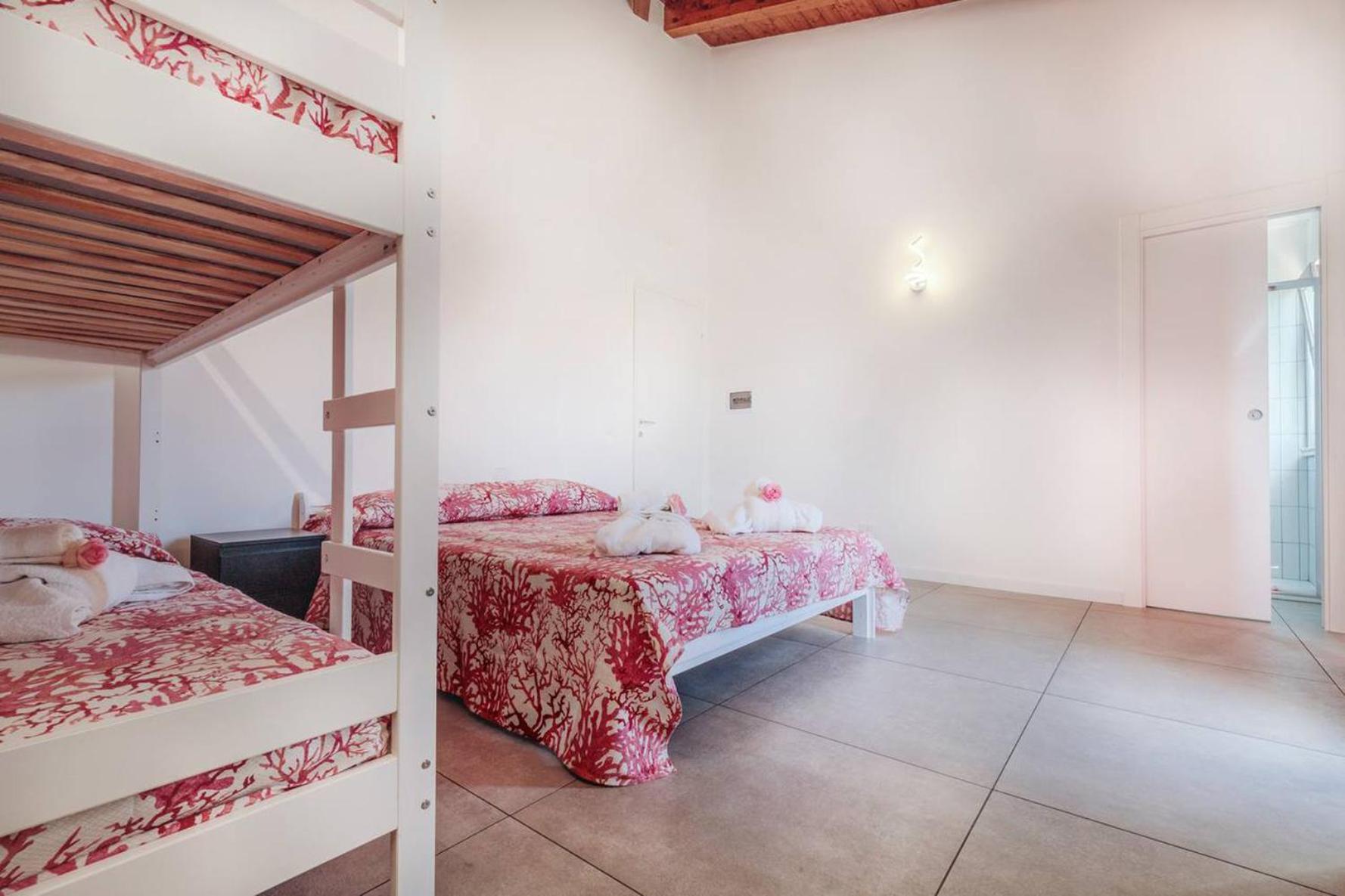 לינה וארוחת בוקר בריאטיקו Residenza Anna Calabria מראה חיצוני תמונה