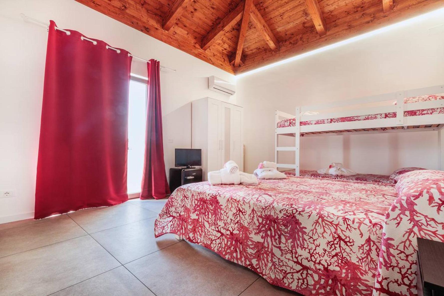 לינה וארוחת בוקר בריאטיקו Residenza Anna Calabria מראה חיצוני תמונה